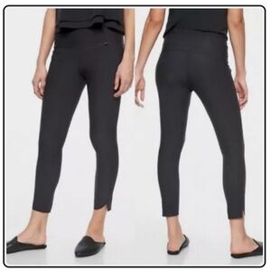 Athleta Black High-Rise Cropped Leggings